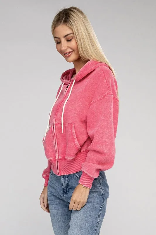 Veste à capuche courte zippée en polaire délavée acide par Zenana