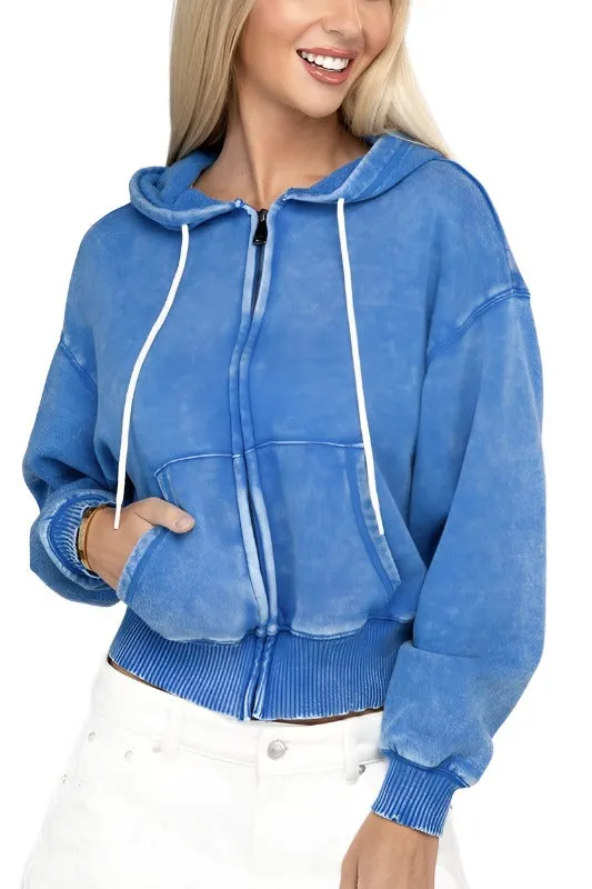 Veste à capuche courte zippée en polaire délavée acide par Zenana