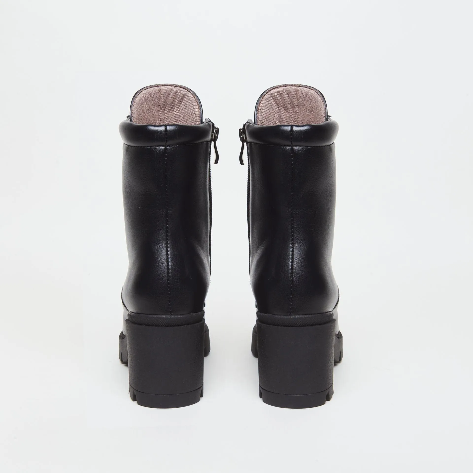 Bottes à lacets en similicuir vegan Aga | Noir
