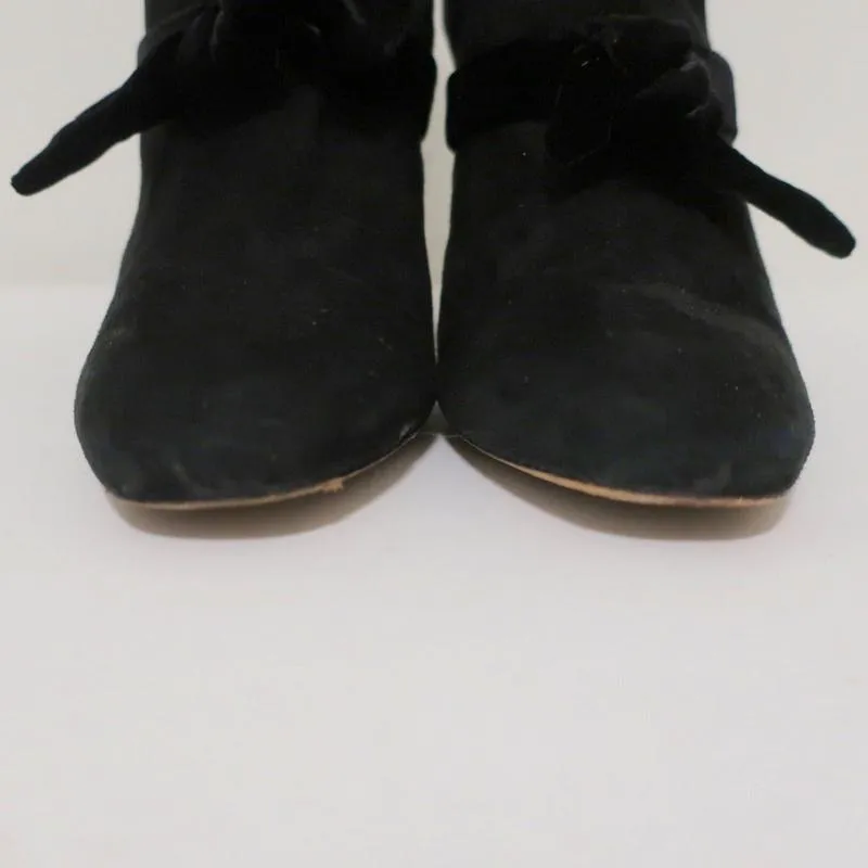 Bottes chelsea Alexandre Birman Lorraine en daim noir avec nœuds en velours taille 37.5