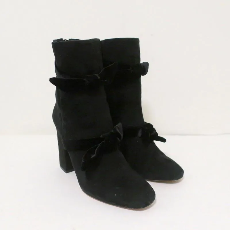 Bottes chelsea Alexandre Birman Lorraine en daim noir avec nœuds en velours taille 37.5