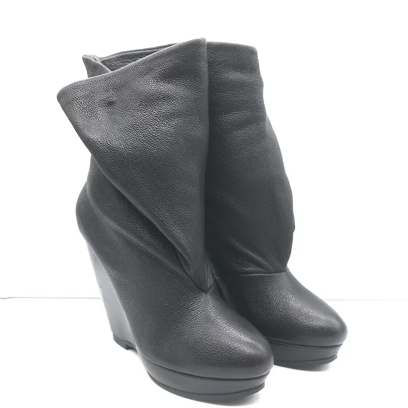 Balenciaga Bottes à cheville à plateforme pliante en coin en cuir grainé noir Taille 41