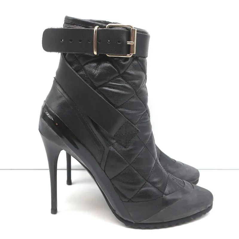 Bottes cheville Burberry Brit Beverley 100 en cuir matelassé noir et caoutchouc taille 37