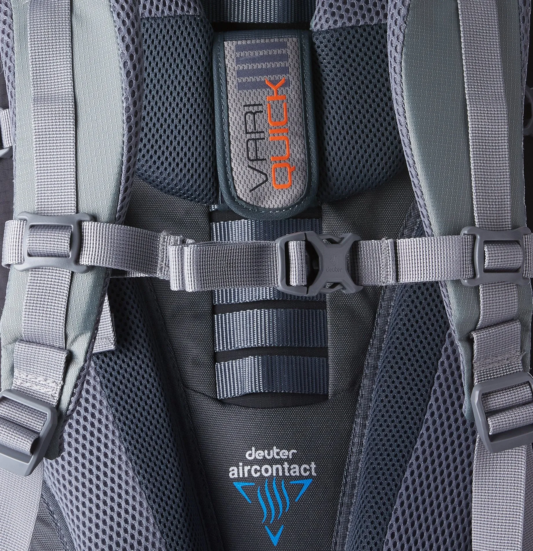 Sac à dos de randonnée ultraléger Deuter ACT Lite 40   10 Deuter