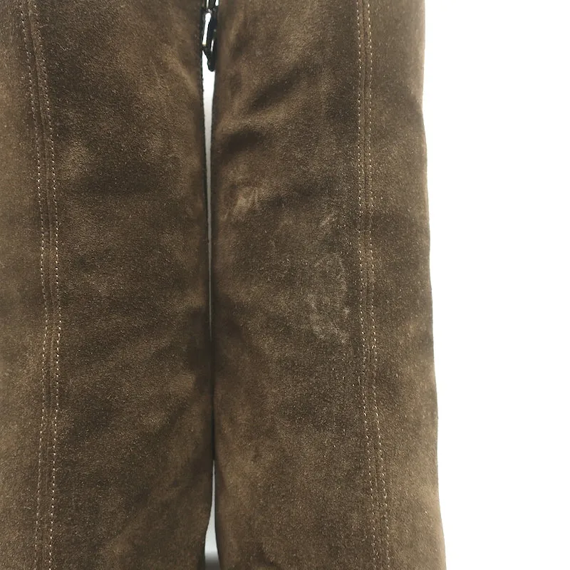 Bottes Dries Van Noten à talon courbé en daim olive taille 41