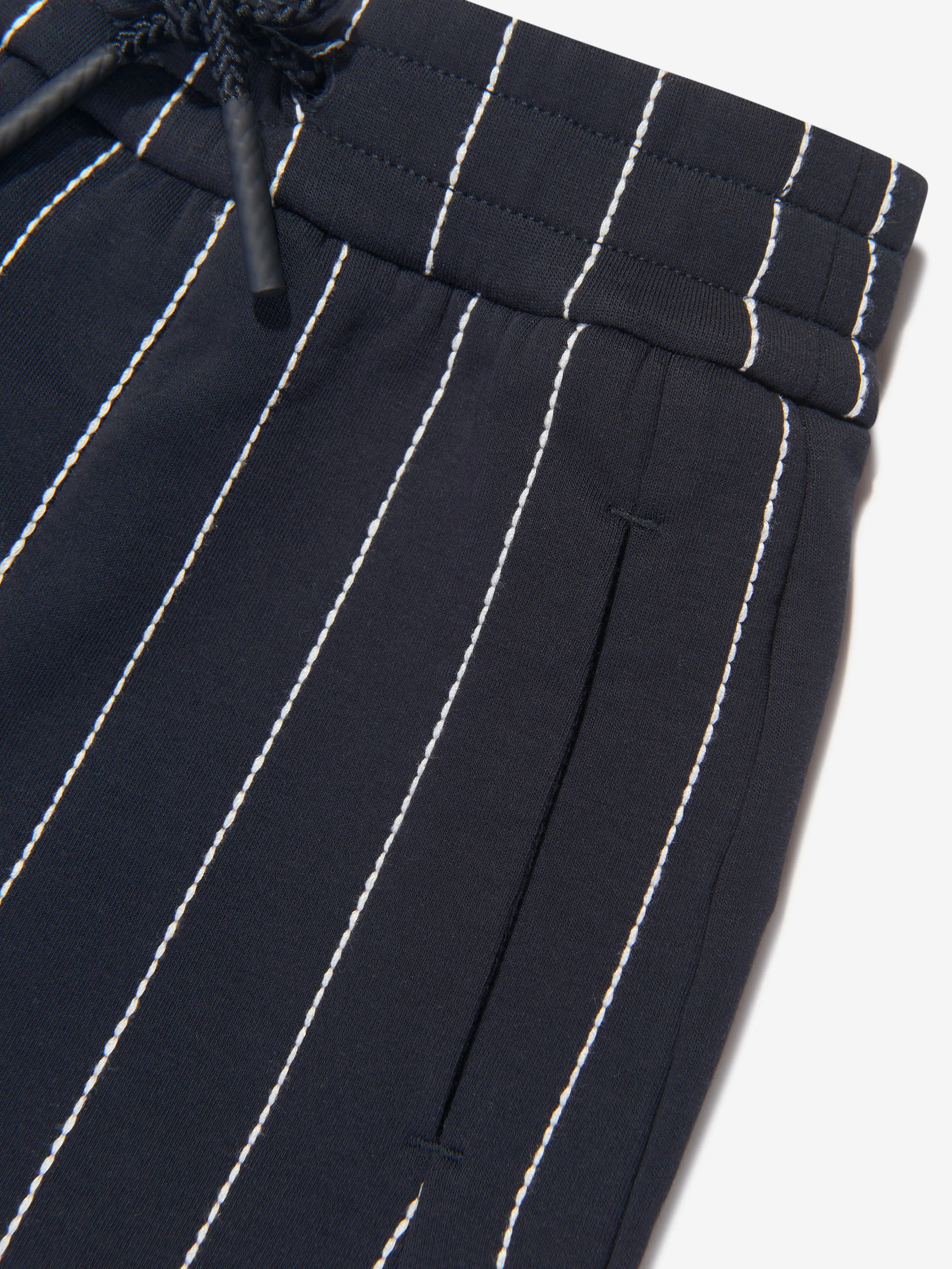 Emporio Armani Shorts Rayés Pour Garçons En Bleu Marine