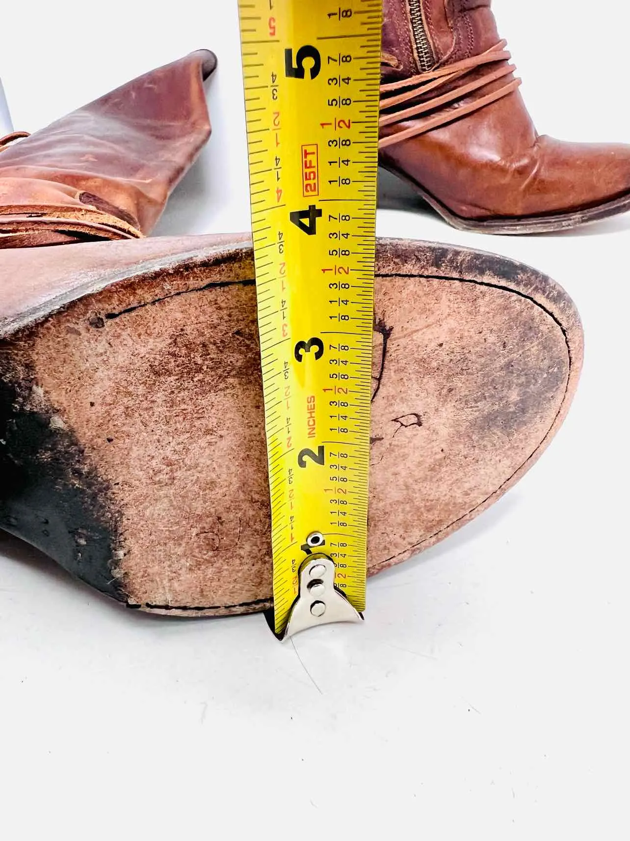 Chaussures Bottes en Cuir Lacées Marron Freebird Taille 9 État Tel Quel