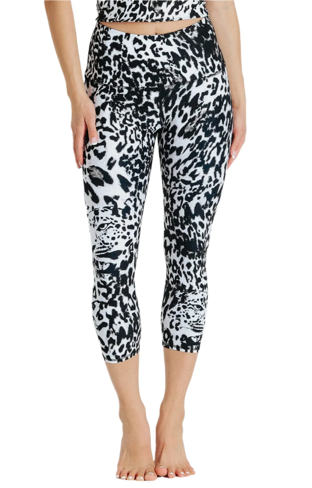 Ghost Leopard Crops par Yoga Democracy