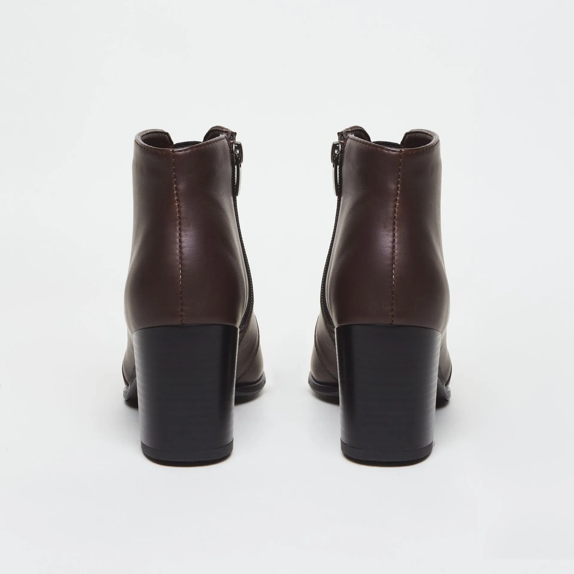 Bottes chelsea à talons en simili-cuir vegan Hana | Chocolat