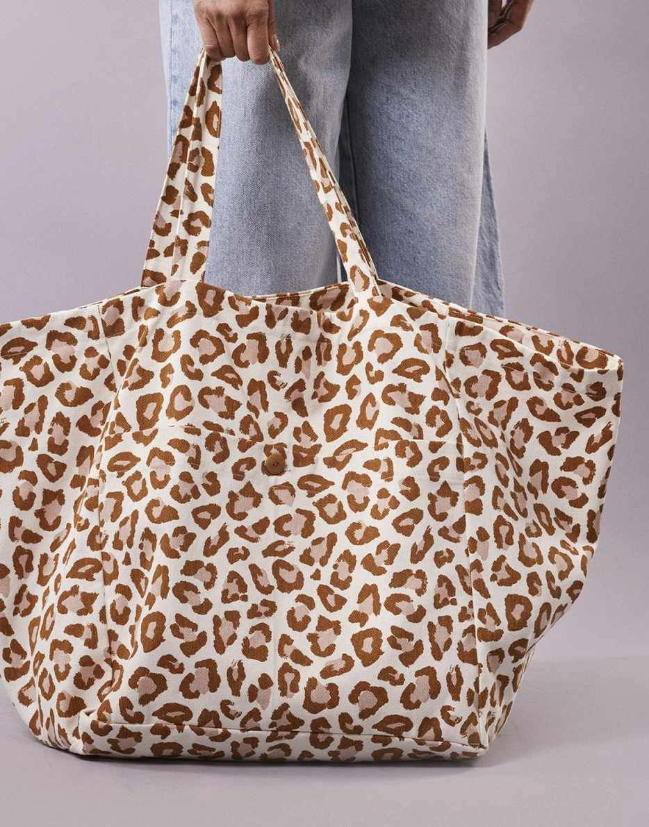 Le Sac de Plage, Beach Bag Sewing Pattern, Atelier Brunette
