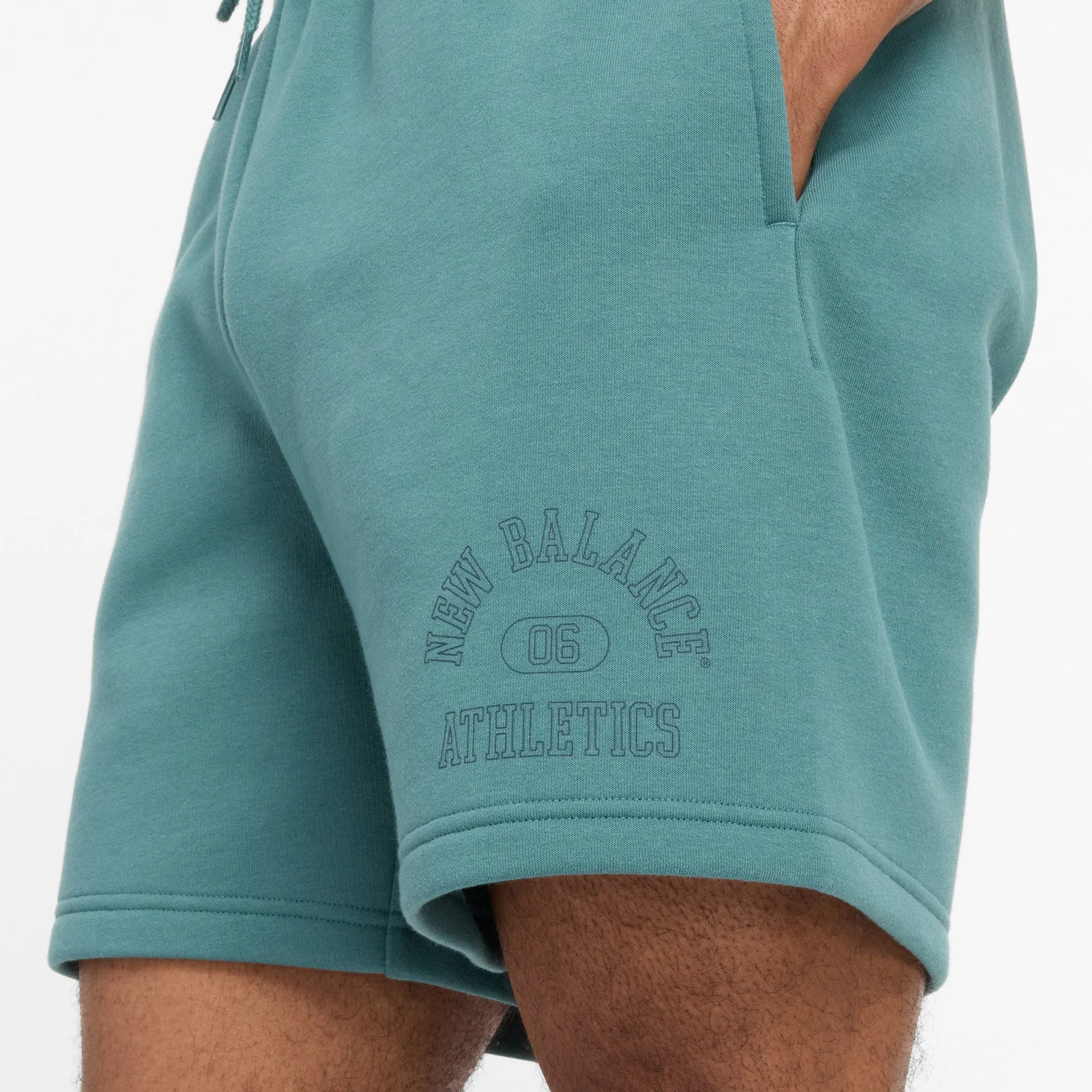 Short en molleton graphique 7 pouces pour homme - Essentiels sport