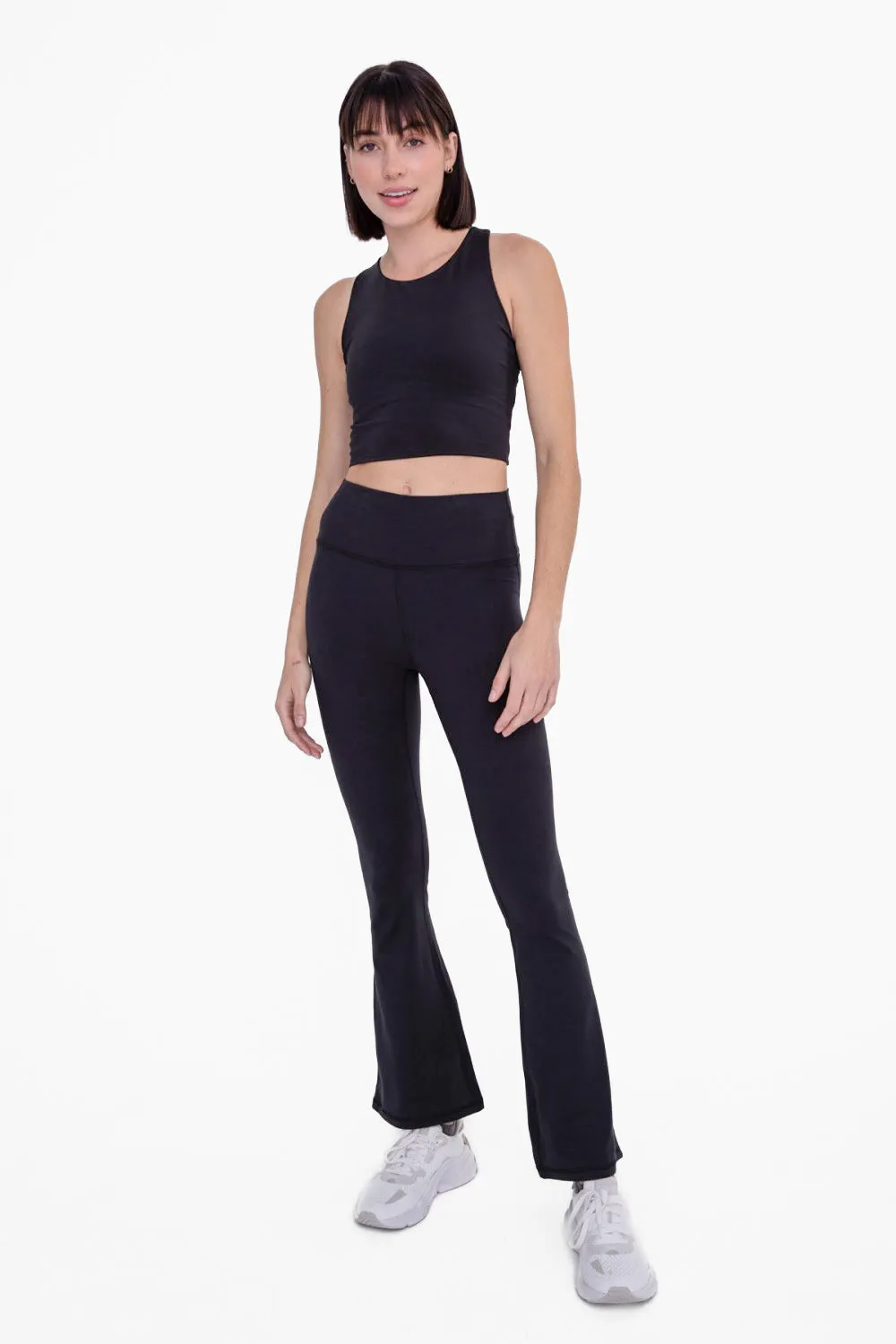 Haut court croisé Mono B avec soutien-gorge de sport intégré AT3122