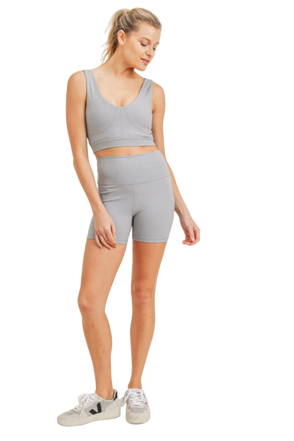 Mono B Essential Shorty taille haute cœur APH8104