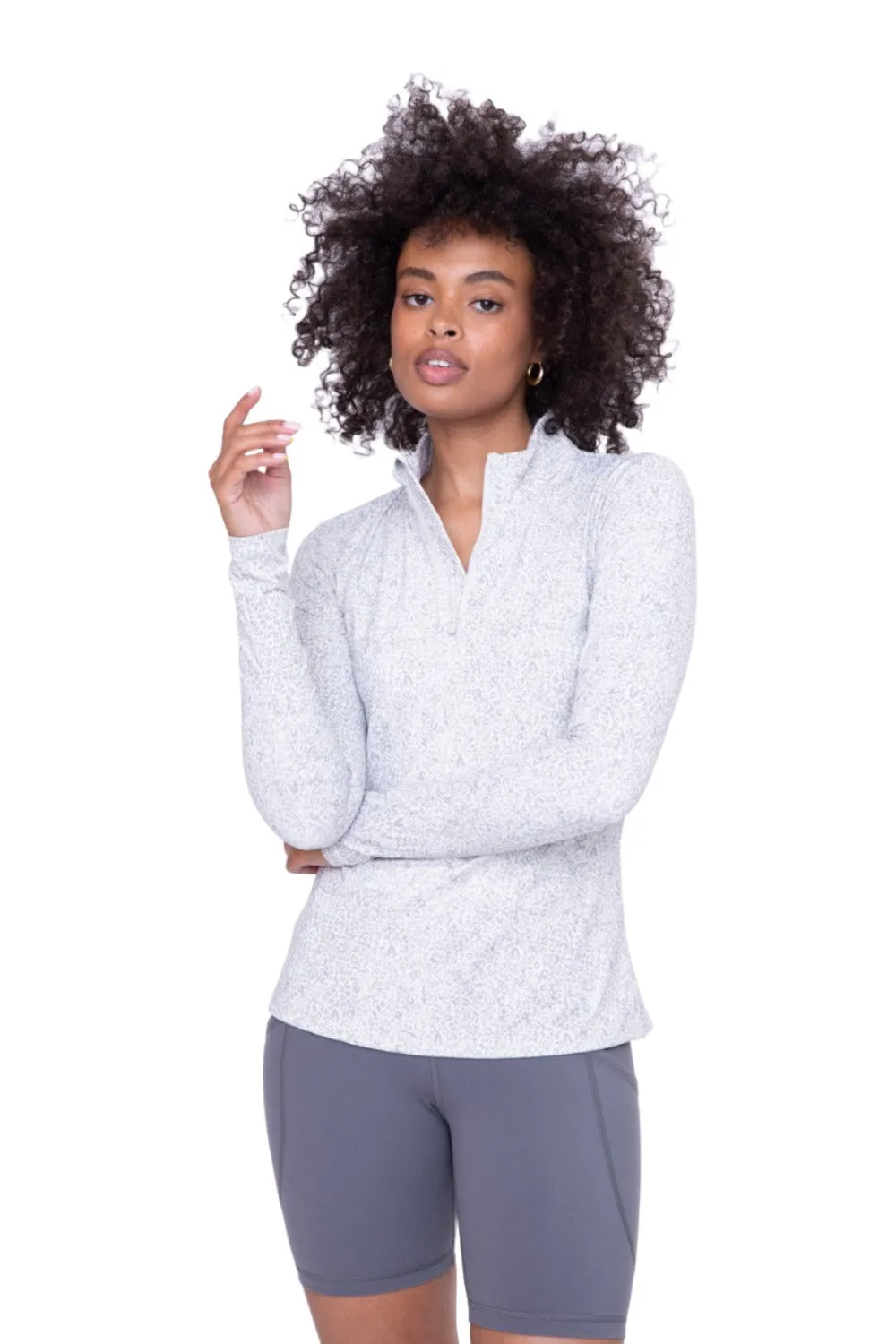 Haut à manches longues ajusté avec demi-zipper Mono B AT-A1150