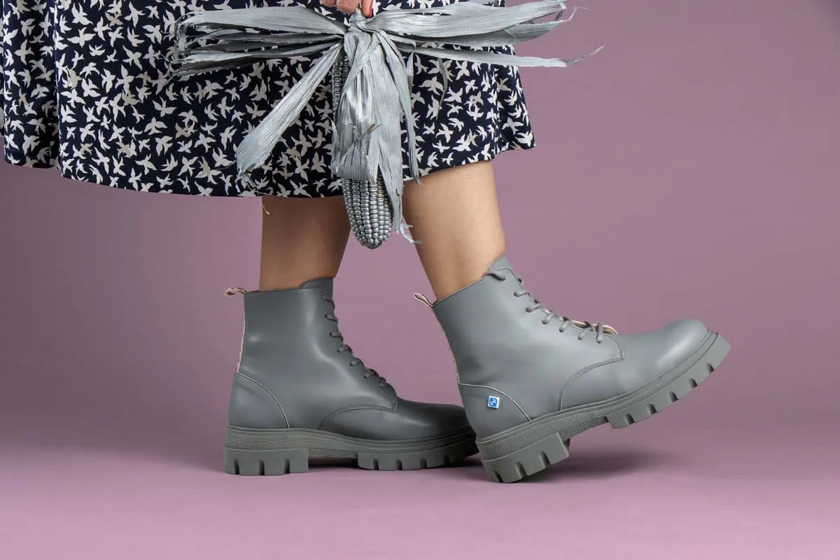 Mes Bottes Véganes en Cuir de Maïs de Combat | Gris