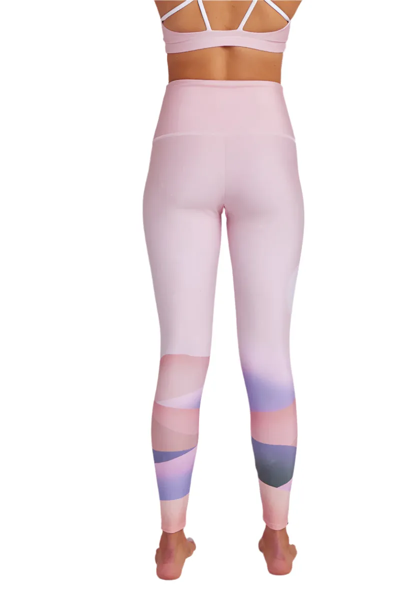 Onzie Sustainable Soul Graphic Legging Mi-haute Taille 2246