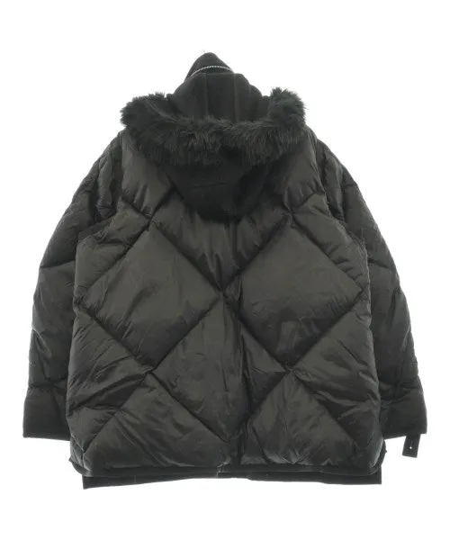 Vestes et gilets en duvet Sacai