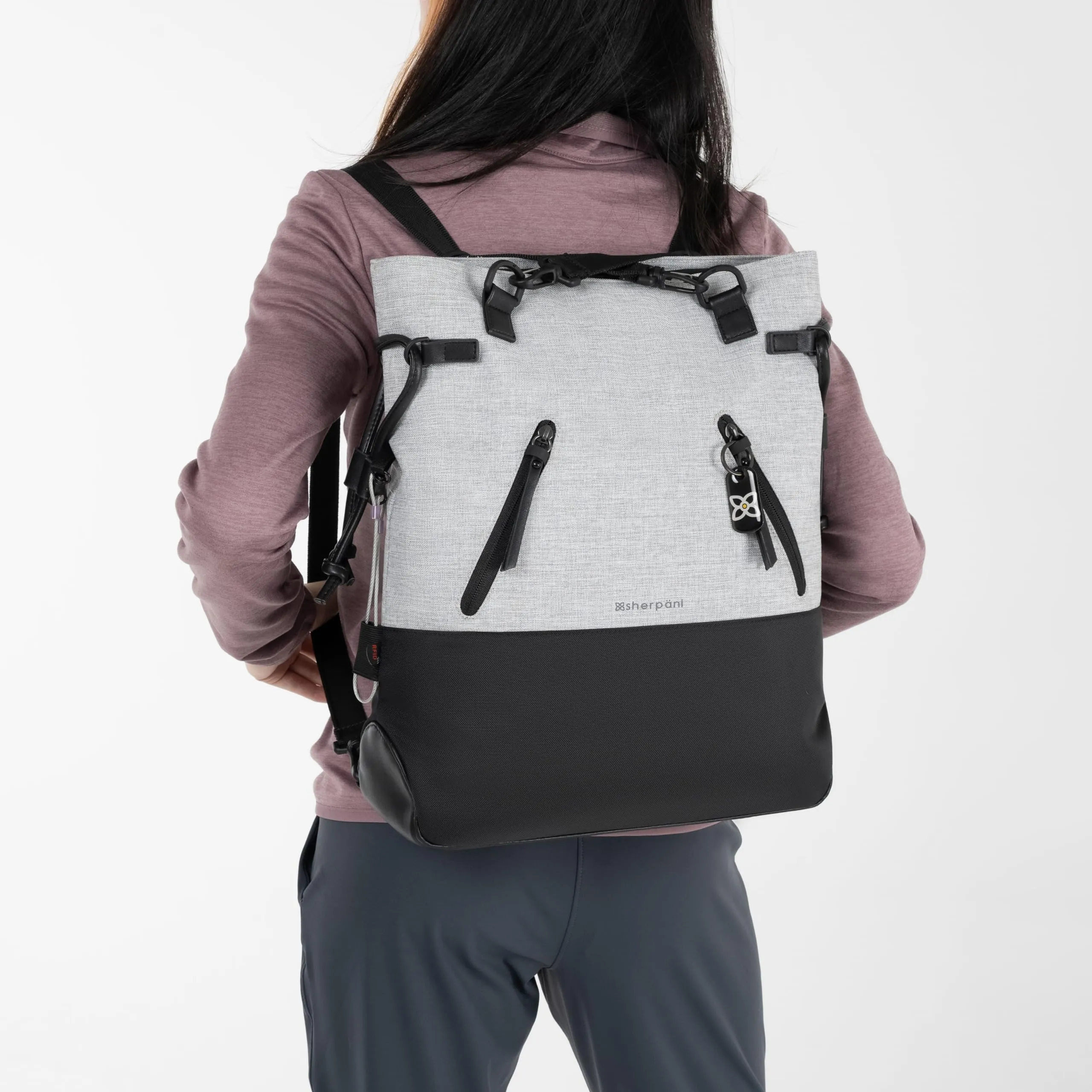 Sac à dos convertible anti-vol Sherpani Tempest, adapté aux ordinateurs portables de 15 pouces (sans housse) Bags Sherpani