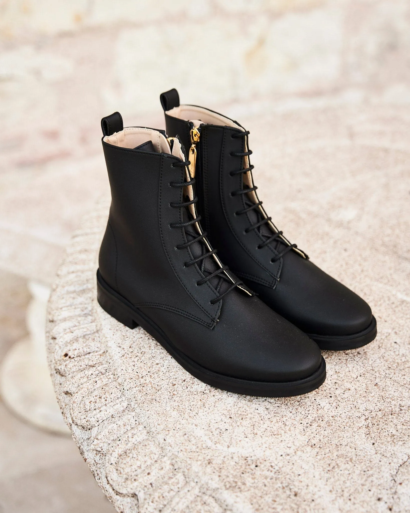 Bottes à lacets en simili-cuir vegan recyclé Spy | Noir