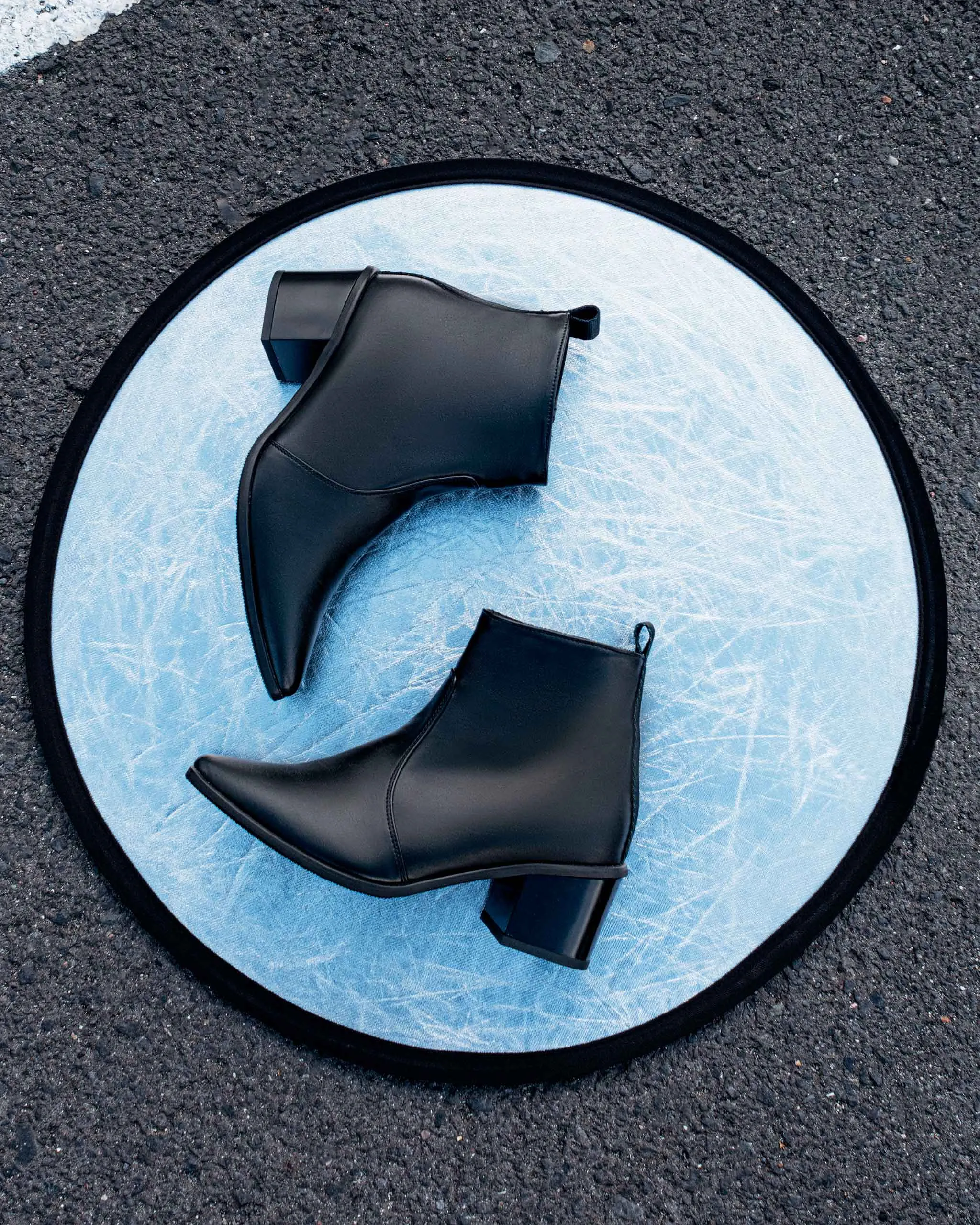 Bottes chelsea vegan en cuir de cactus Desserto® Swan No.1 | Noir