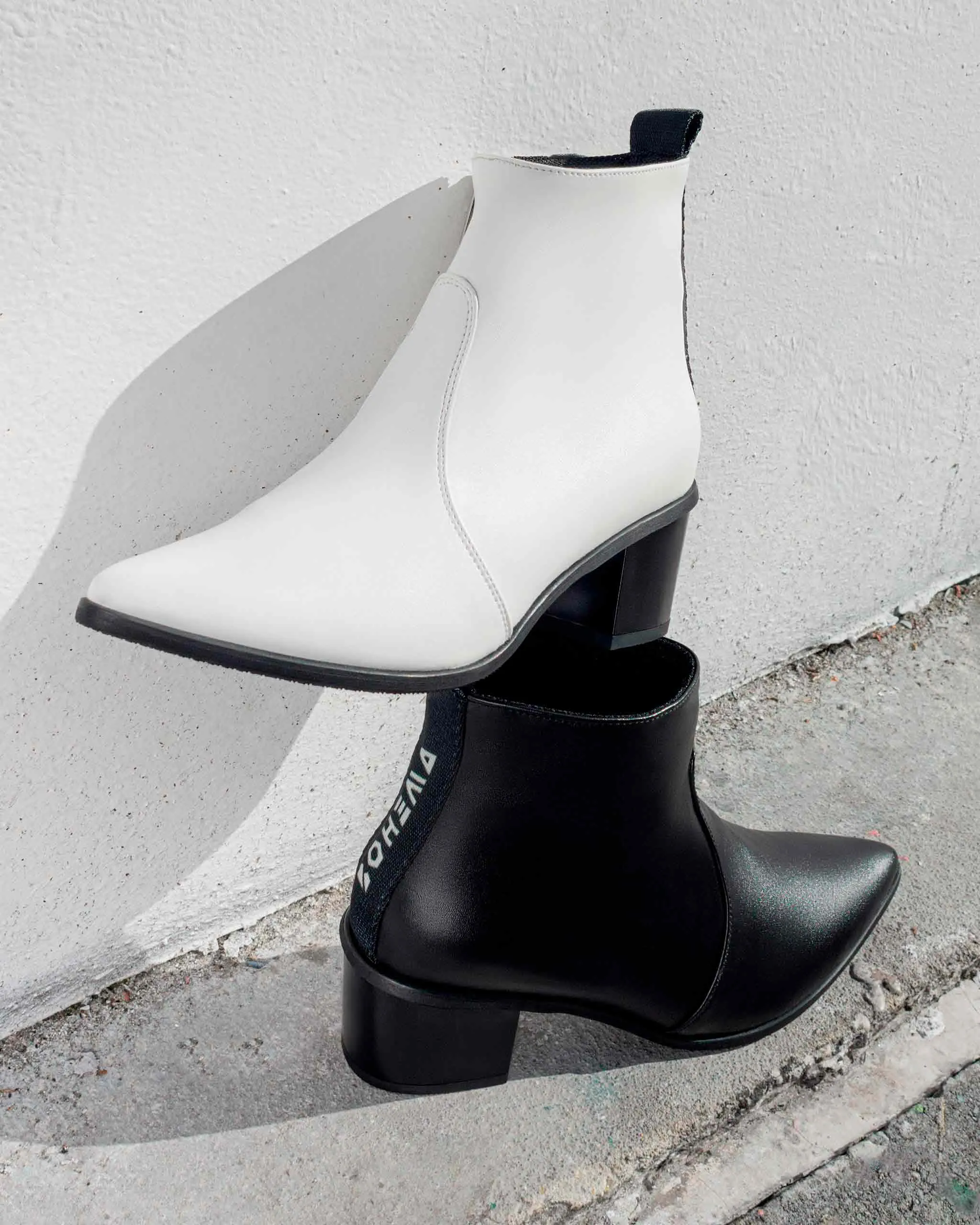 Bottes chelsea véganes en cuir de cactus Desserto® Swan No.1 | Blanc