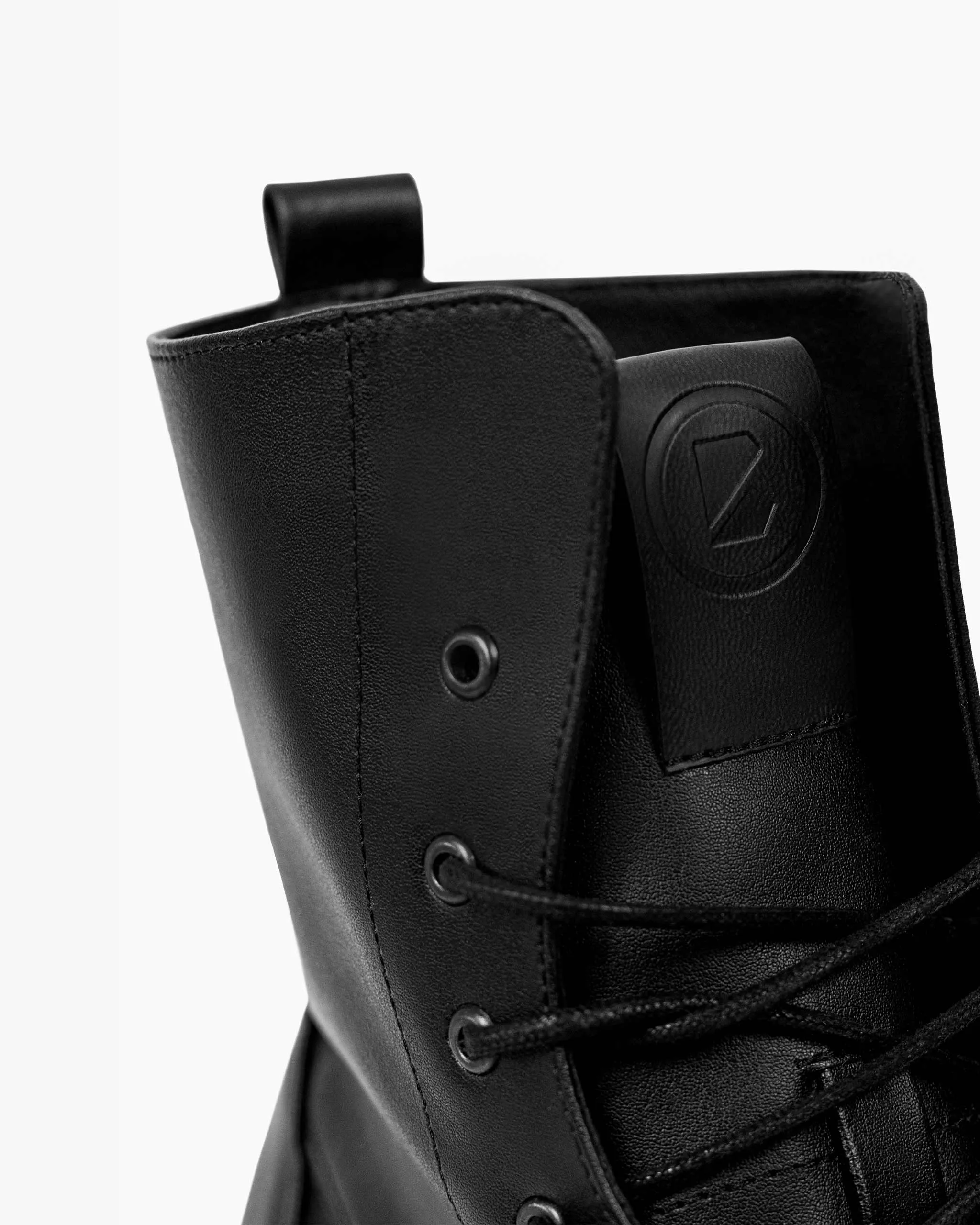 Bottes véganes Workers No. 2 en cuir de cactus Desserto® | Noir